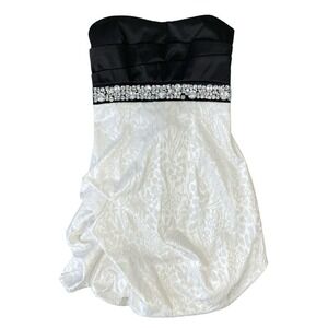 Jodi Kristopher Formal Black & White Sleeveless Dress Jr. Size 3 Formal Party